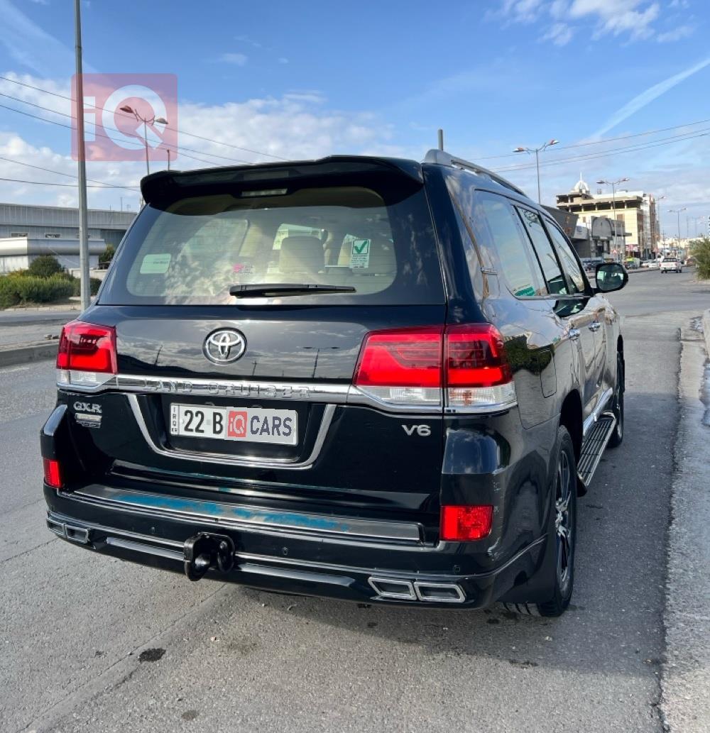 تويوتا لاندكروزر